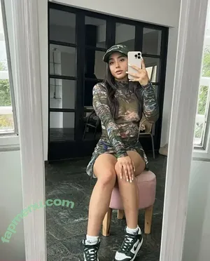  nude photo #0005