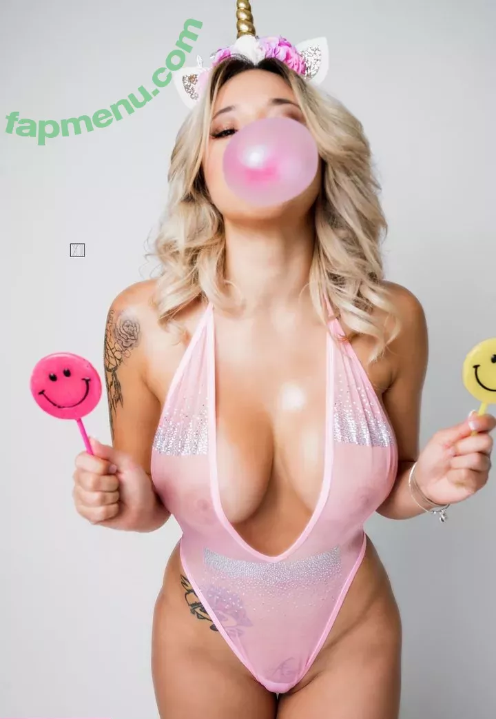 Bella Bunnie Amor nude photo #0002 (bellabunnieamor / bellabunnieamor_)
