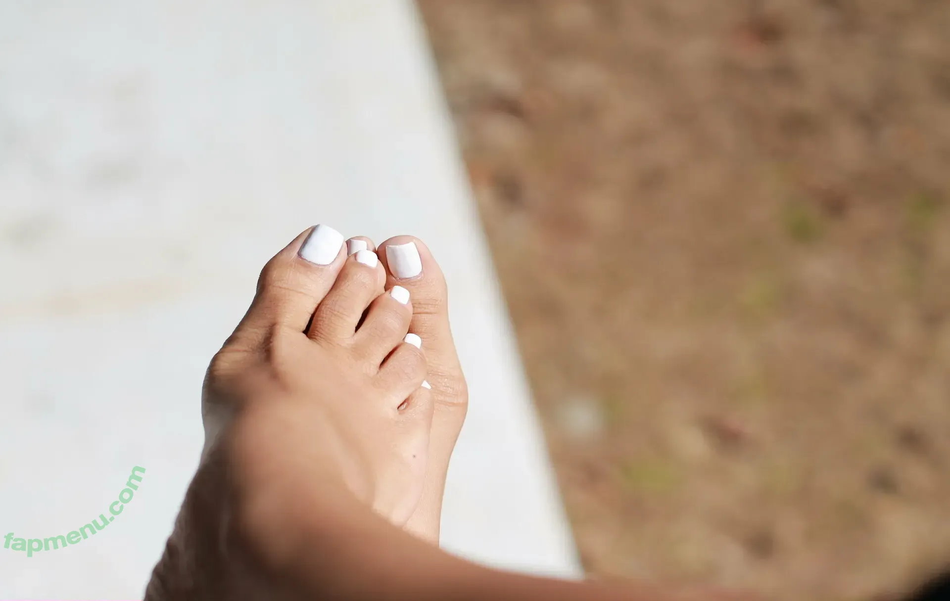 bella.feet.sweet nude photo #0003 (bella.feet.sweet)