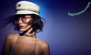 Bella Hadid / aaliyahhadid / bellahadid nude photo #0076