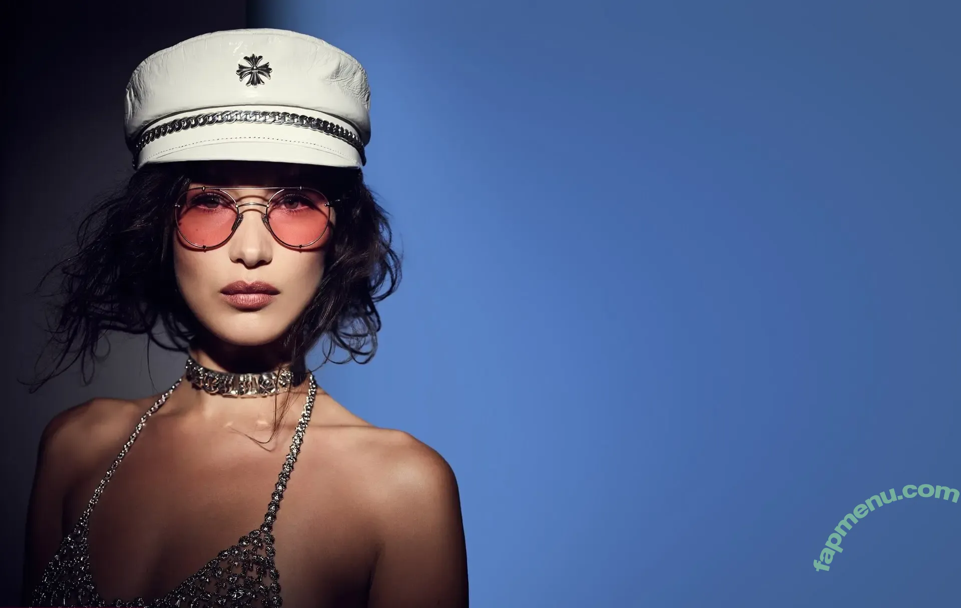 Bella Hadid nude photo #0077 (aaliyahhadid / bellahadid)