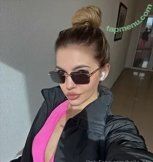  nude photo #0005