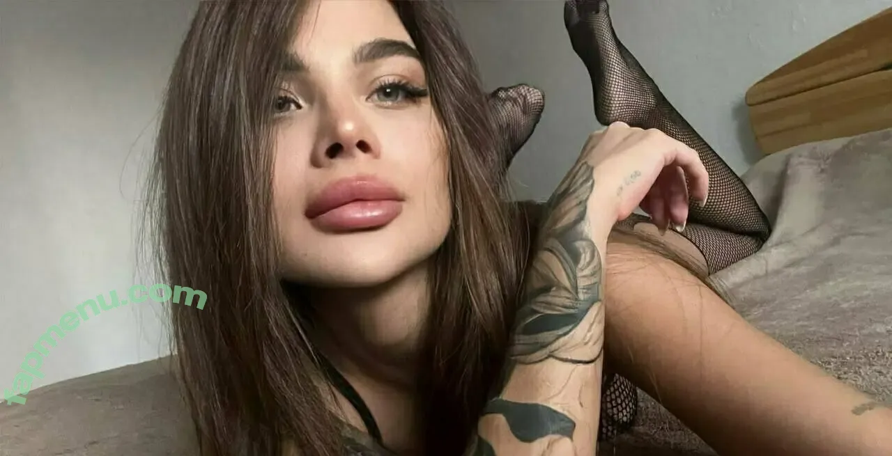 bella_lla nude photo #0002 (bella)