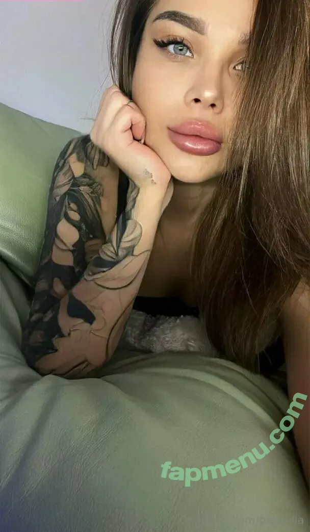 bella_lla nude photo #0011 (bella)