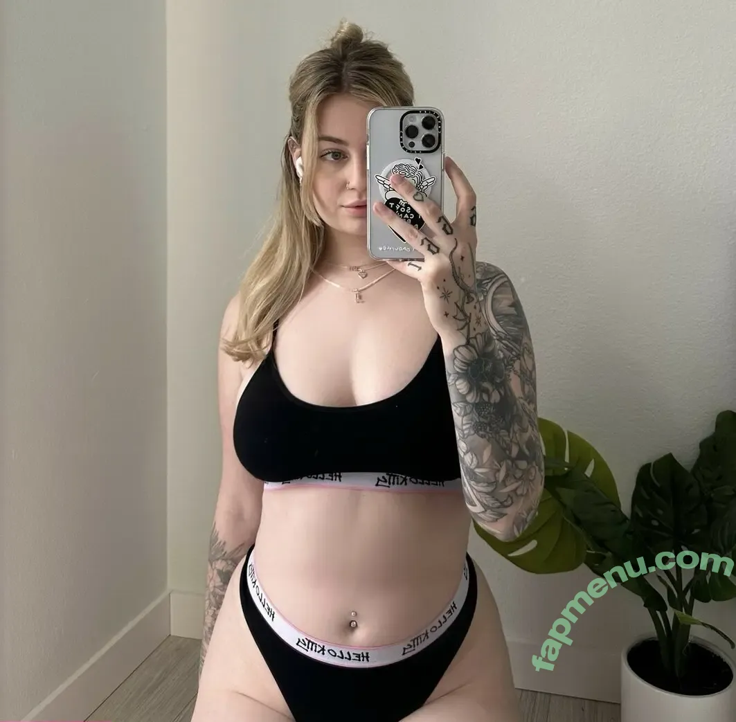 Bella Rose nude photo #0014 (Itsbellaxrose / bella_r1215 / bellarose1999 / iisabellaroseeee)