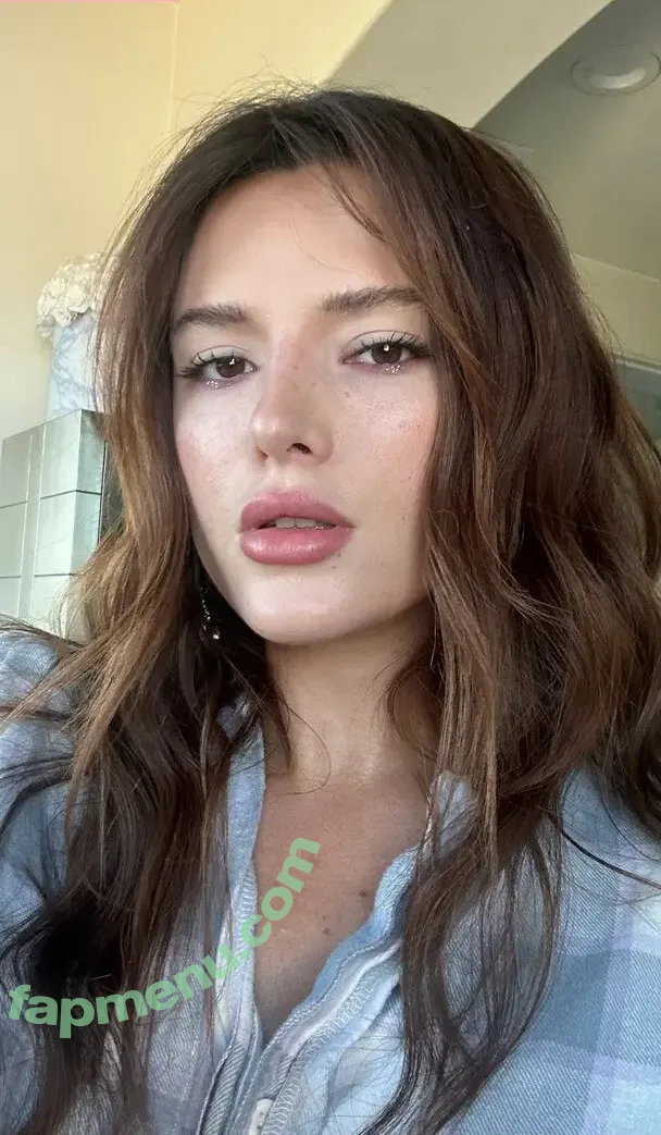 Bella Thorne nude photo #0003 (bellathorne)
