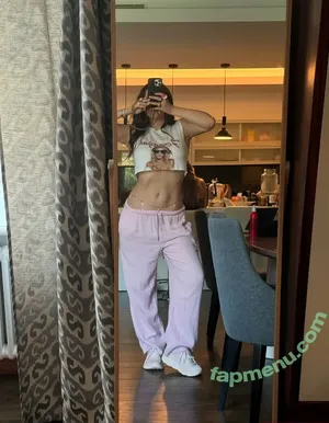 Bella Thorne / bellathorne nude photo #0003