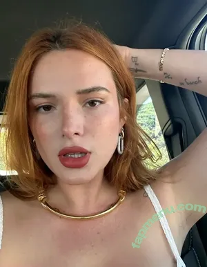 Bella Thorne / bellathorne nude photo #0002