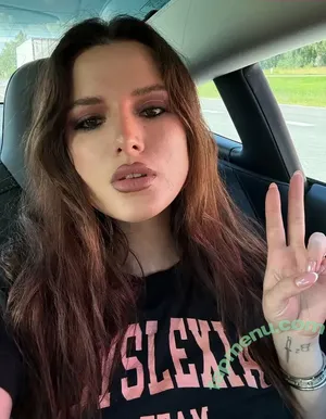 Bella Thorne / bellathorne nude photo #0004