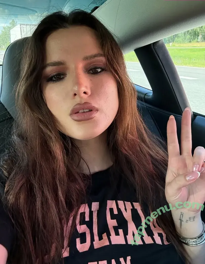 Bella Thorne nude photo #0004 (bellathorne)
