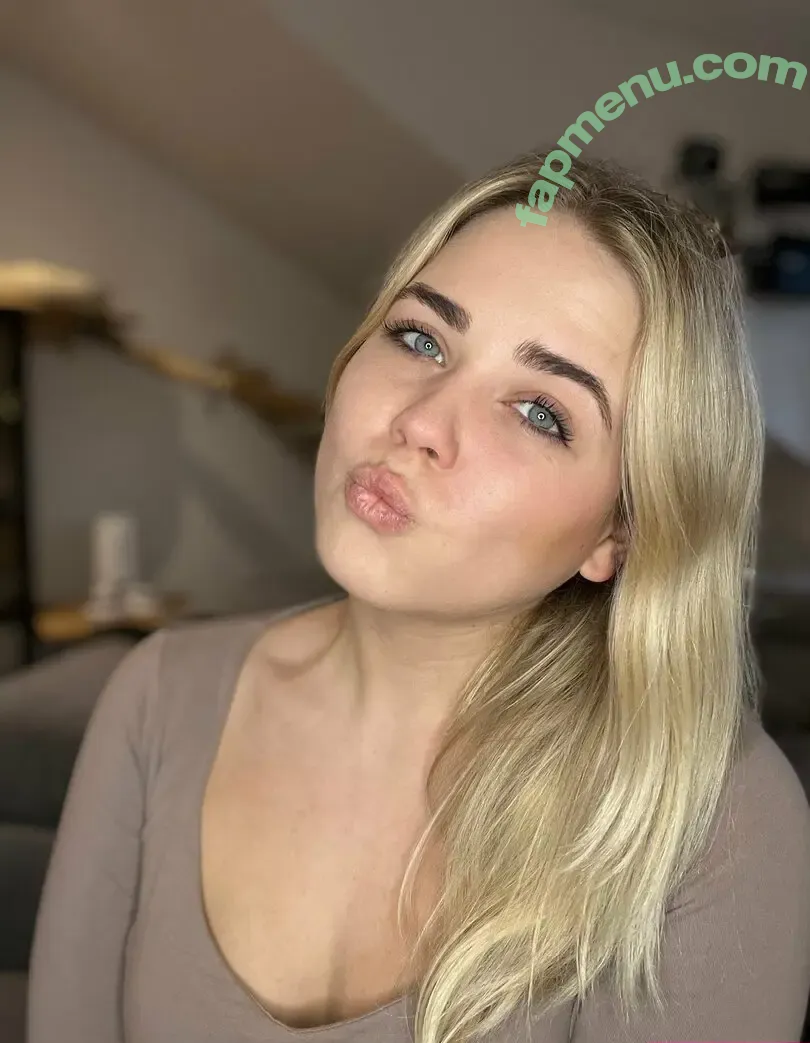 bellablondofficial nude photo #0002 (bellablondofficial)