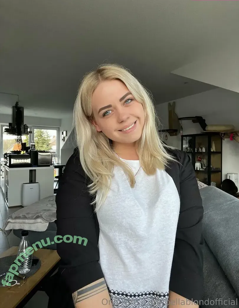 bellablondofficial nude photo #0011 (bellablondofficial)