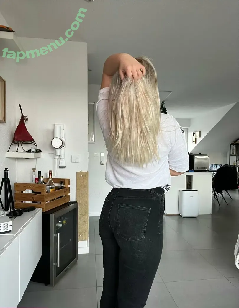 bellablondofficial nude photo #0026 (bellablondofficial)
