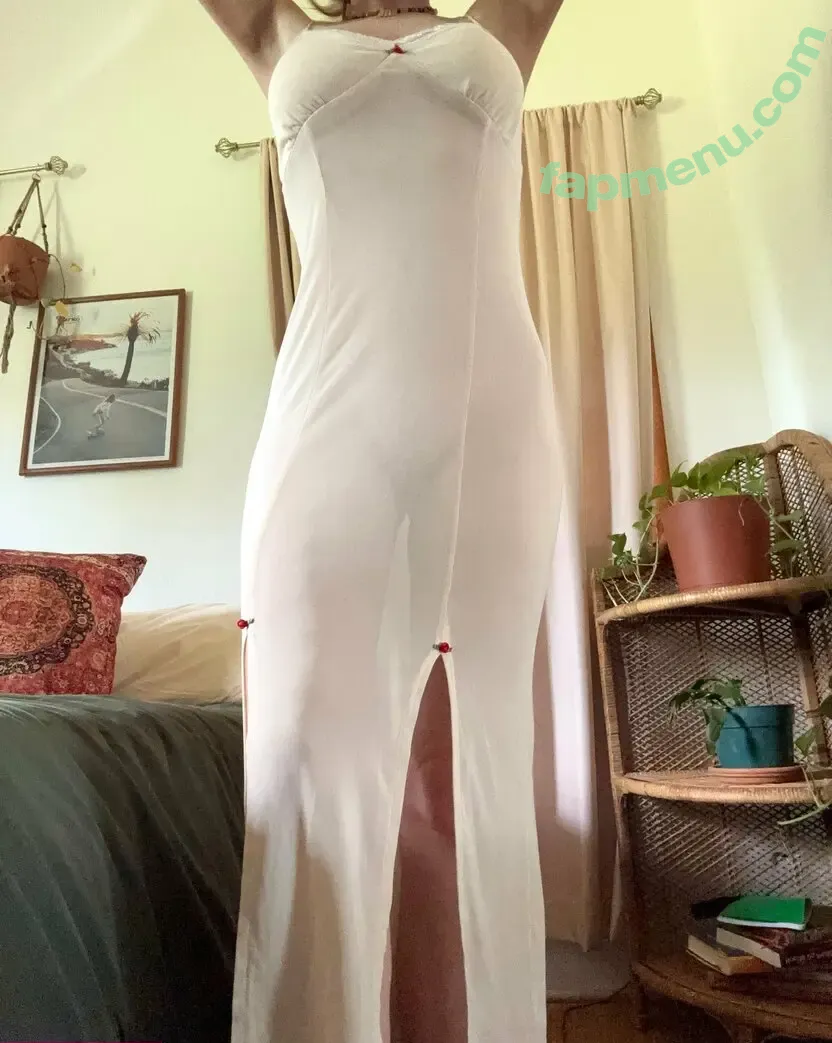 bellabouncesfree nude photo #0025 (bellabouncesfree)