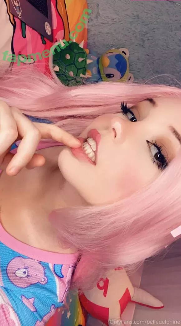 belledelphine nude photo #0264 (belle.delphine)