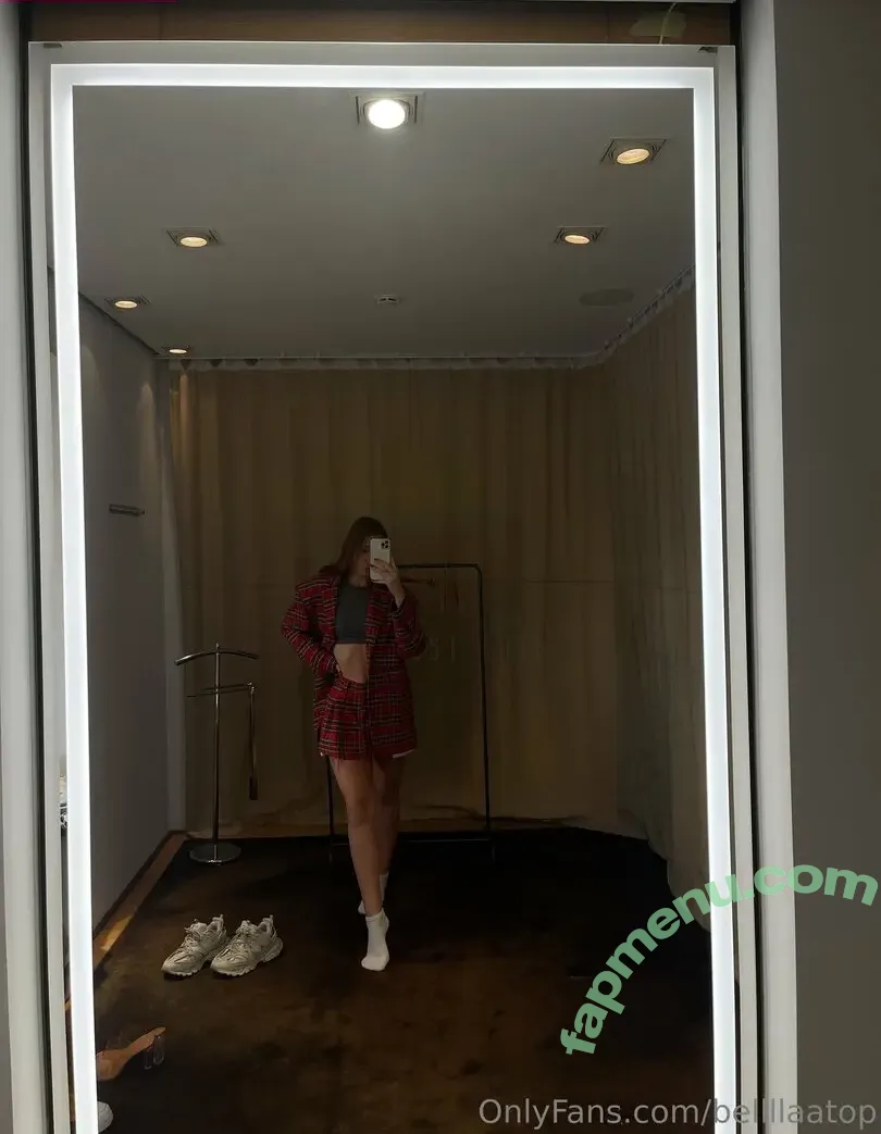 bellllaatop nude photo #0162 (bellagraceweems)