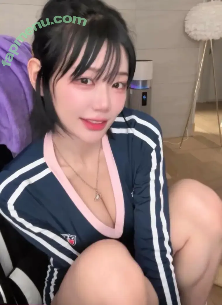 Berry nude photo #0644 (berry_is_blooming)