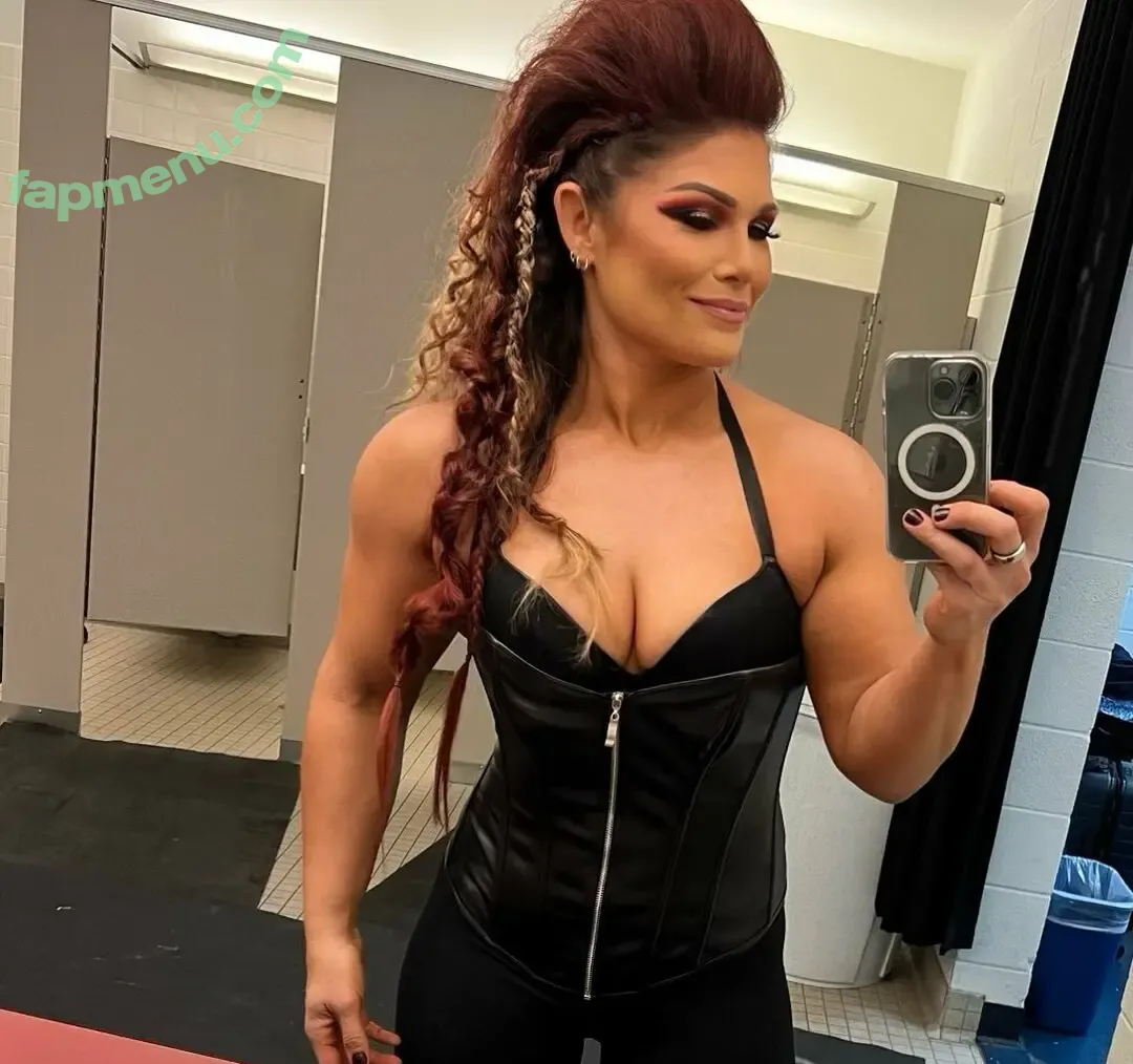 Beth Phoenix nude photo #0003 (Beth Phoenix)