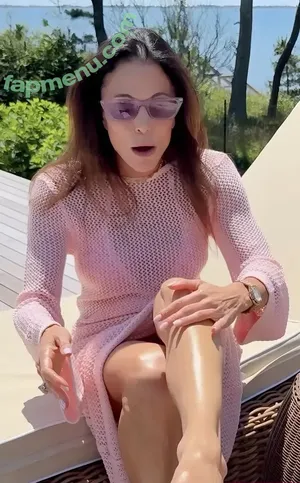 Bethenny Frankel / bethenny / bethennyfrankel nude photo #0530