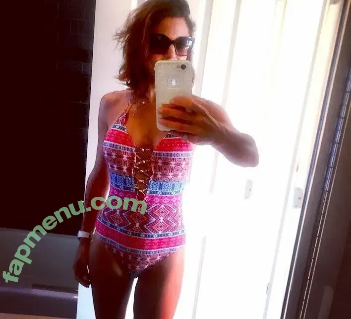 Bethenny Frankel nude photo #0476 (bethenny / bethennyfrankel)