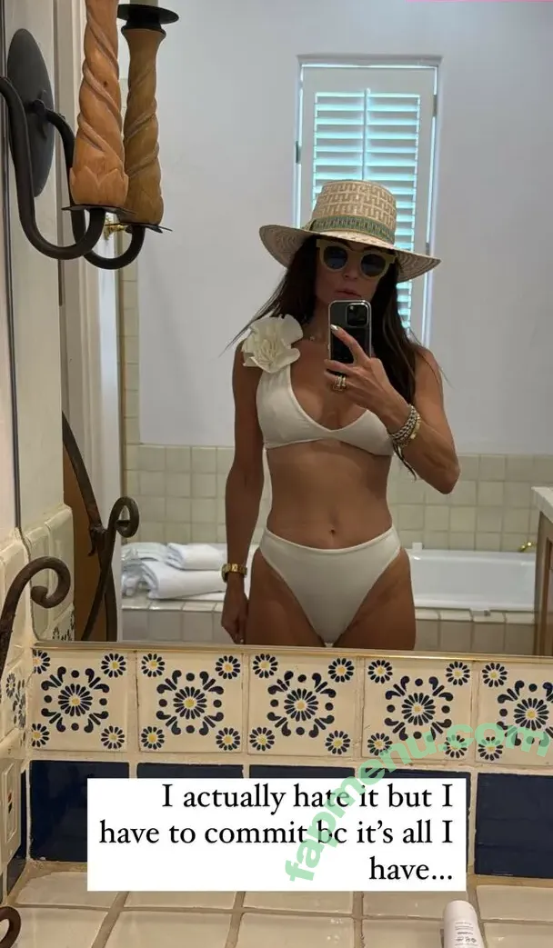 Bethenny Frankel nude photo #0495 (bethenny / bethennyfrankel)