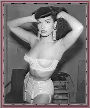 Bettie Page / bettie.page.xo / bettiepage nude photo #0103