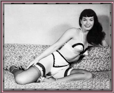 Bettie Page / bettie.page.xo / bettiepage nude photo #0131