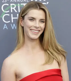 Betty Gilpin / voldemortbarbieclown nude photo #0183