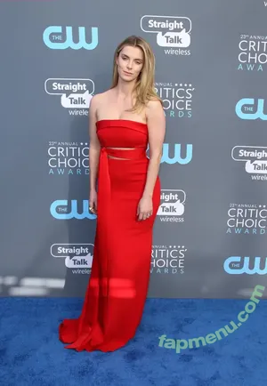 Betty Gilpin / voldemortbarbieclown nude photo #0195