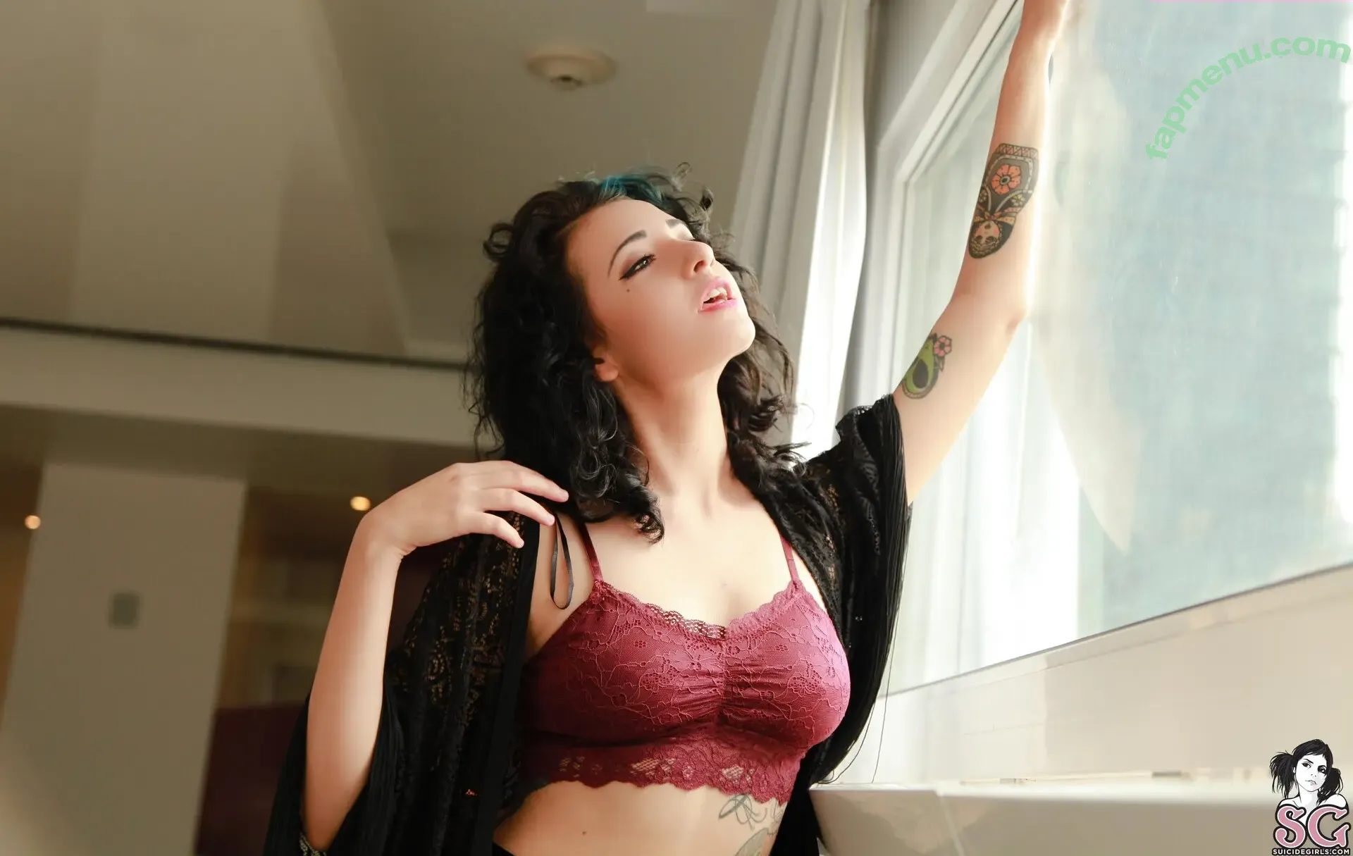BetzyBlack nude photo #0161 (solobetzyblack)