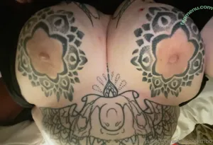  nude photo #0004