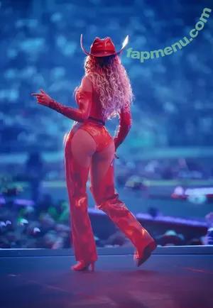 Beyonce / beyoncenavago nude photo #1416