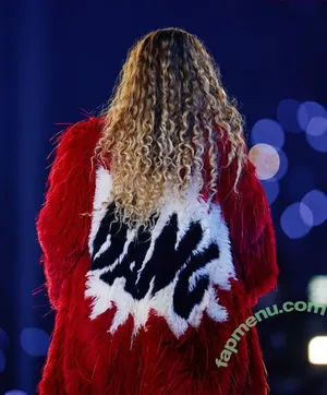Beyonce / beyoncenavago nude photo #1444