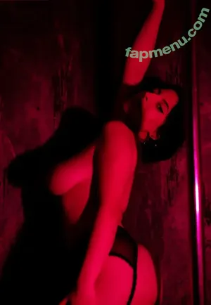 Beyza Durusu / godwascoking / hicyakismadi / nadeleine nude photo #0001