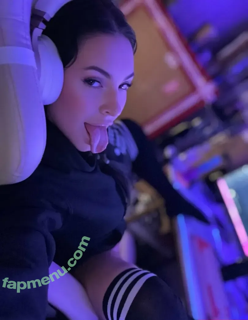 bhvnofficial nude photo #0015 (bevnofficial)