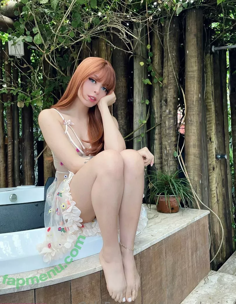 Bianca Karina nude photo #0686 (Biawhite / biancakariina / biancakarina)