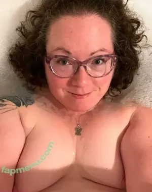  nude photo #0002