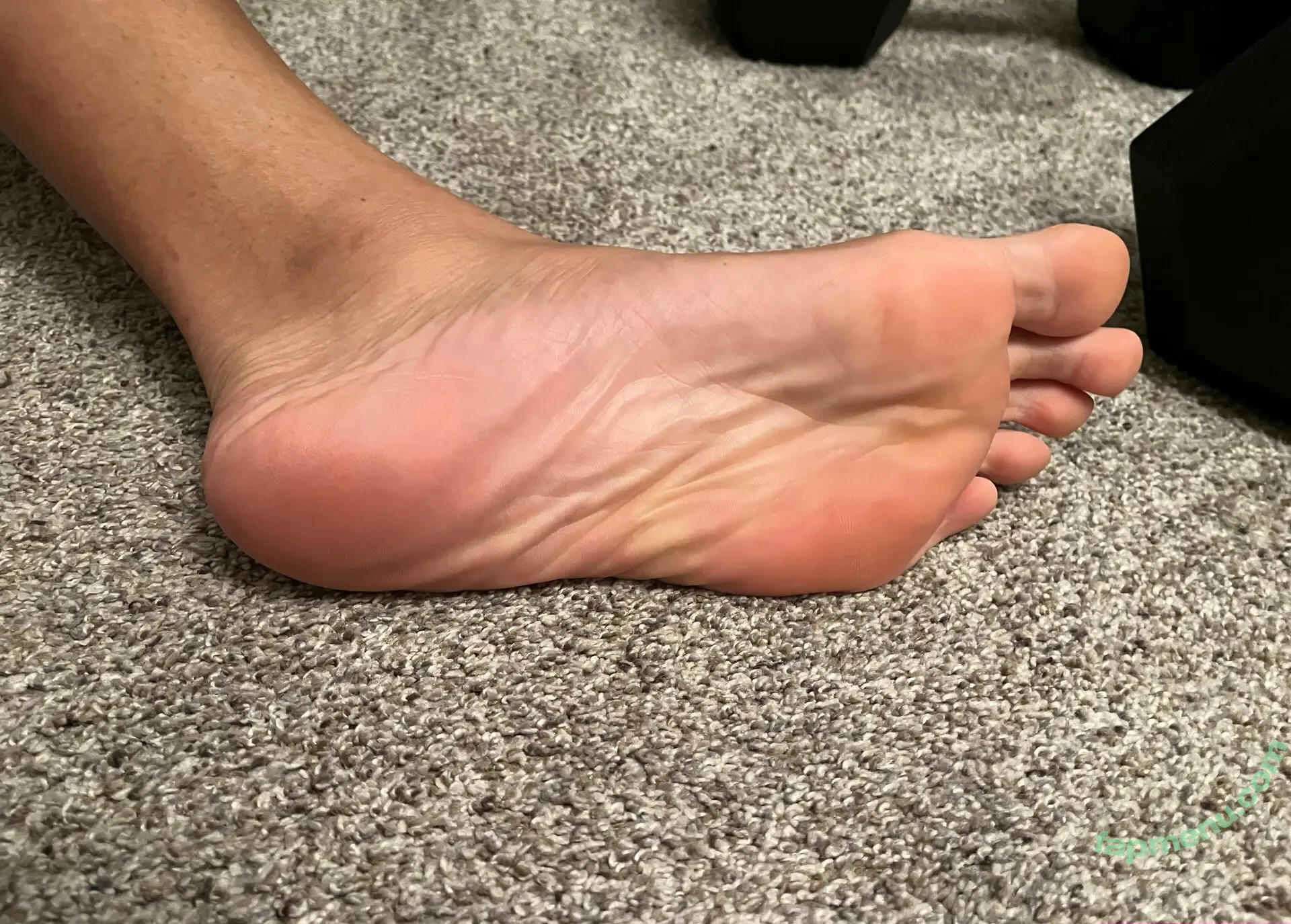 bigfeet88 nude photo #0005 (bigfeet88)
