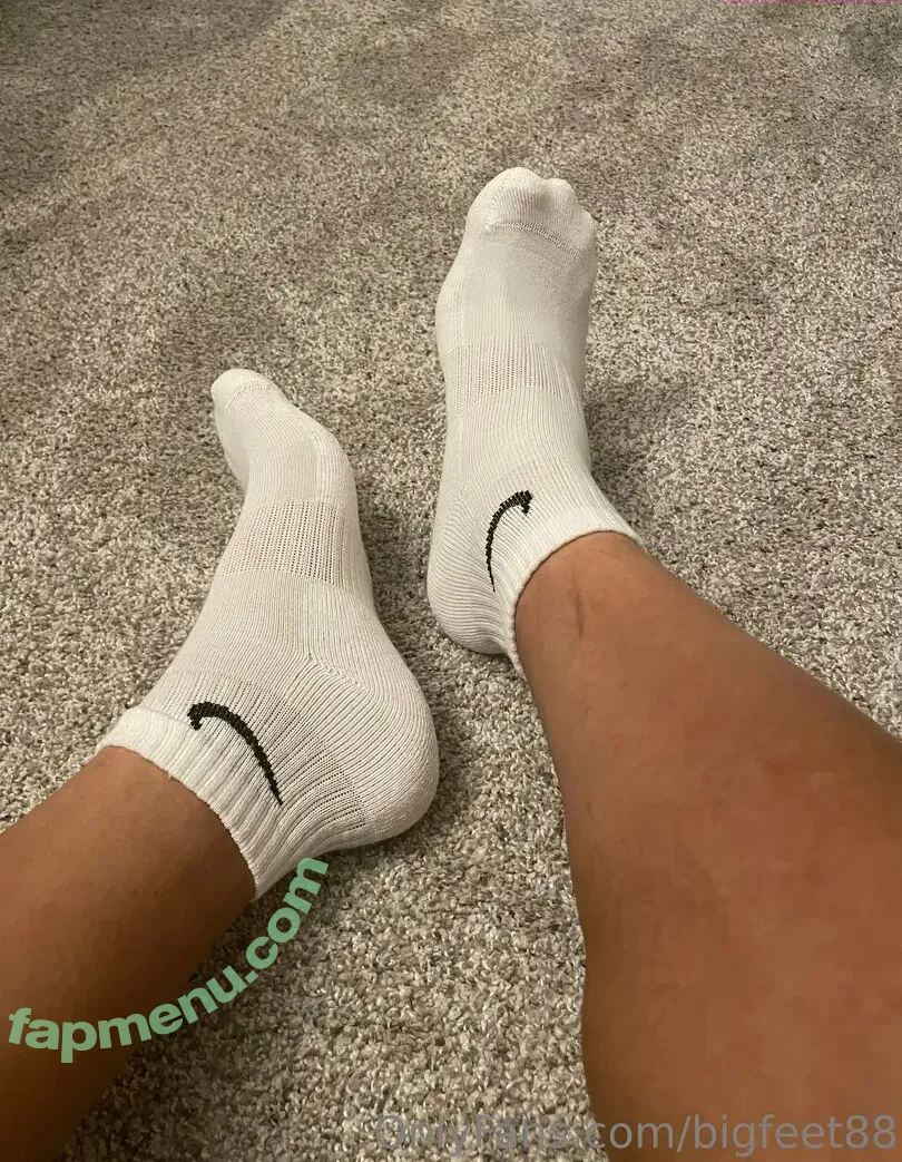 bigfeet88 nude photo #0018 (bigfeet88)