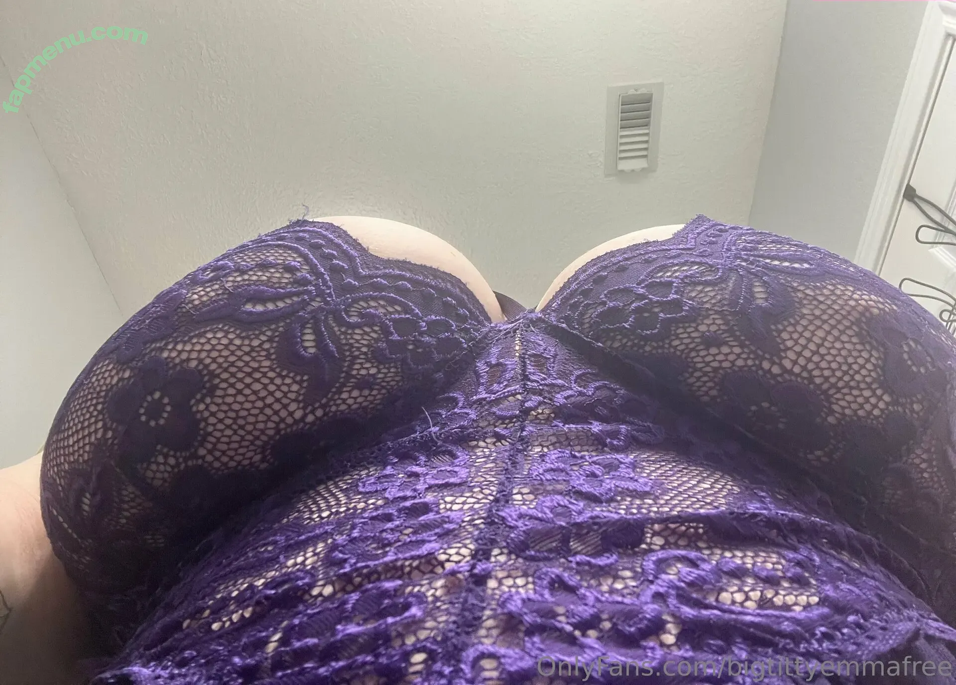 bigtittyemmafree nude photo #0008 (bigtitsmafia)