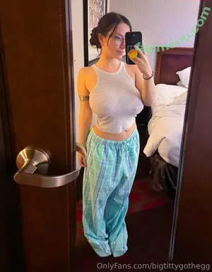  nude photo #0001