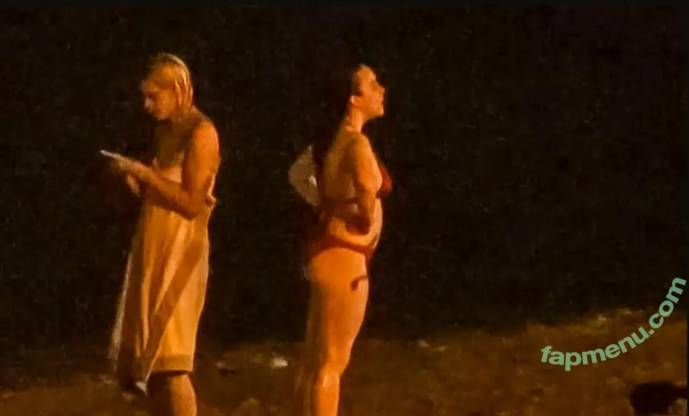 Billie Eilish nude photo #4051 (Fake / billeeilish / billieeilish)