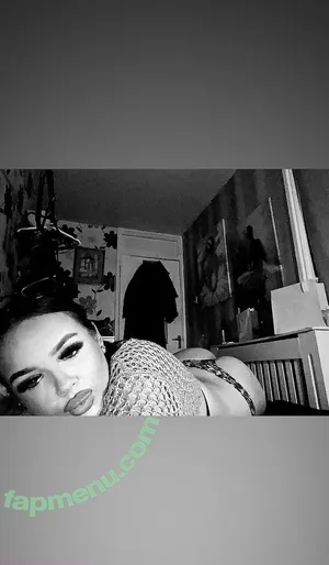 billiej.x / bslinkss nude photo #0020