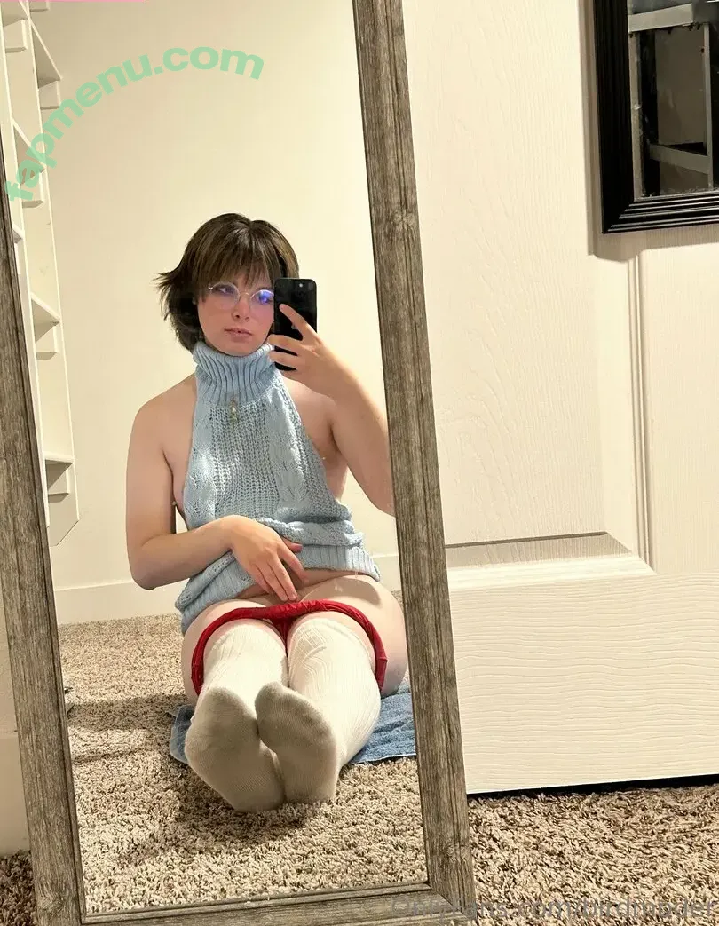 birdmoder nude photo #0004 (jstormbird)
