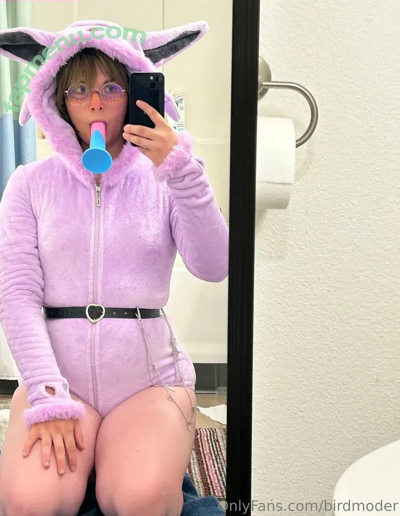 birdmoder nude photo #0021 (jstormbird)