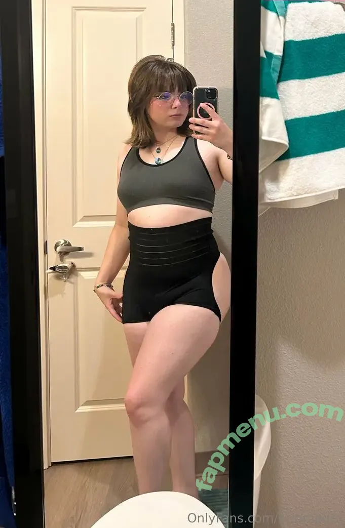 birdmoder nude photo #0039 (jstormbird)