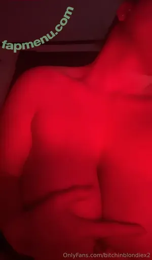  nude photo #0005