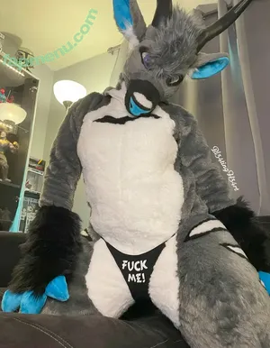  nude photo #0001