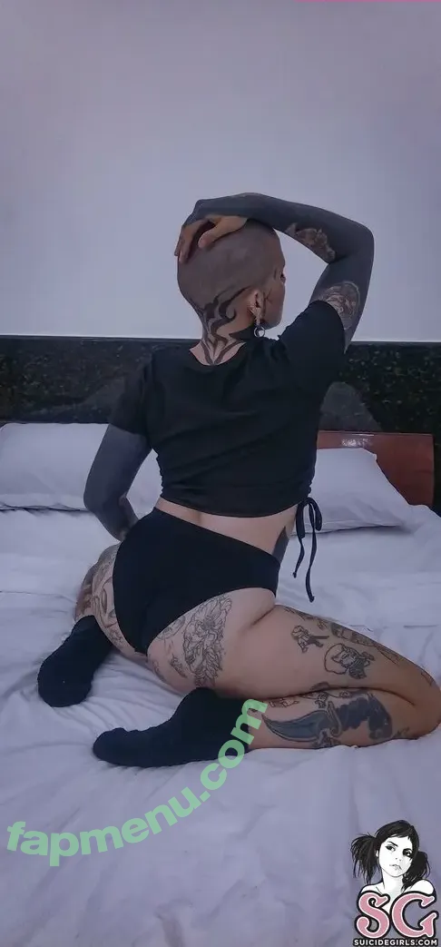 Blackmily nude photo #0004 (theblackmily)