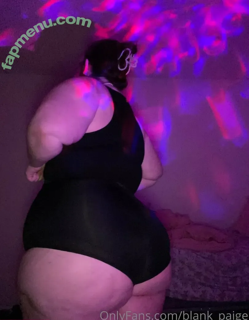 blank_paige nude photo #0002 (blank_paige)